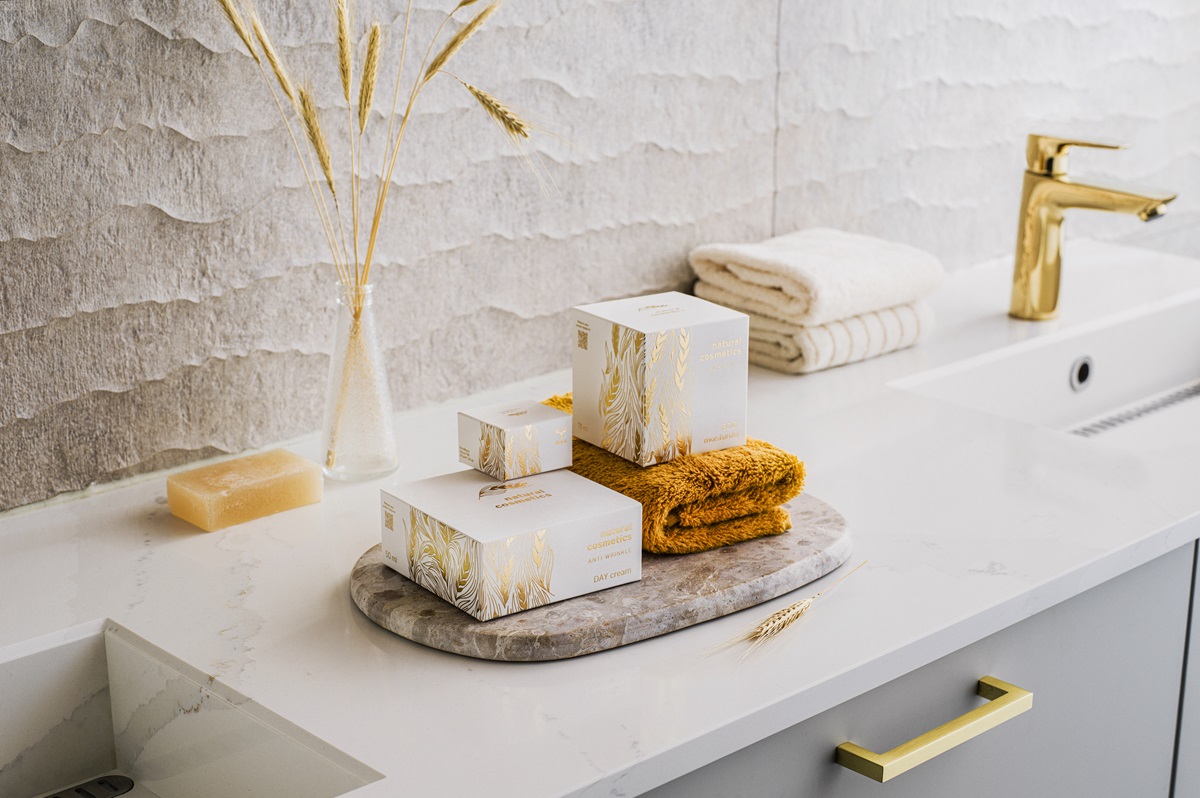 Opakowania kosmetyczne z tektury MetsaBoard